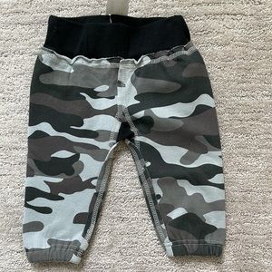 Appaman mini camouflage joggers 6-12 months NWT